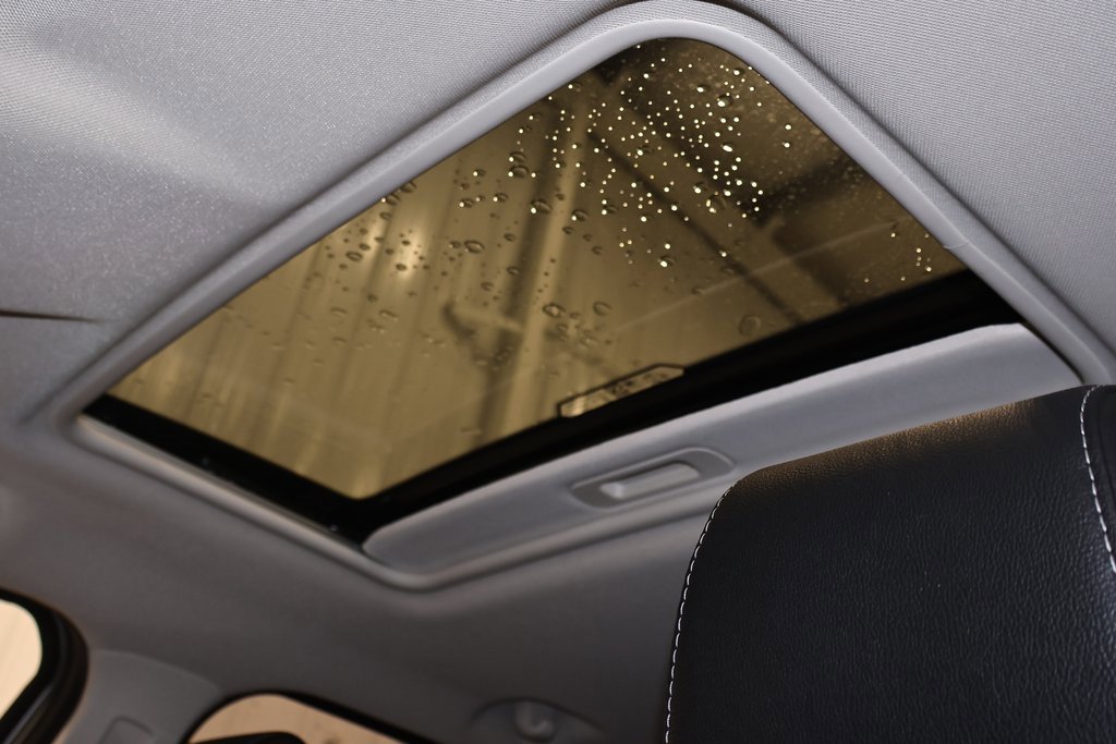 Certified 2022 Ford EcoSport SES w/ Interior Protection Package image 30