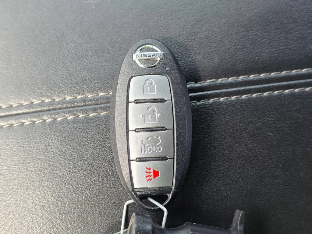 Used 2024 Nissan Sentra SV FWD image 18