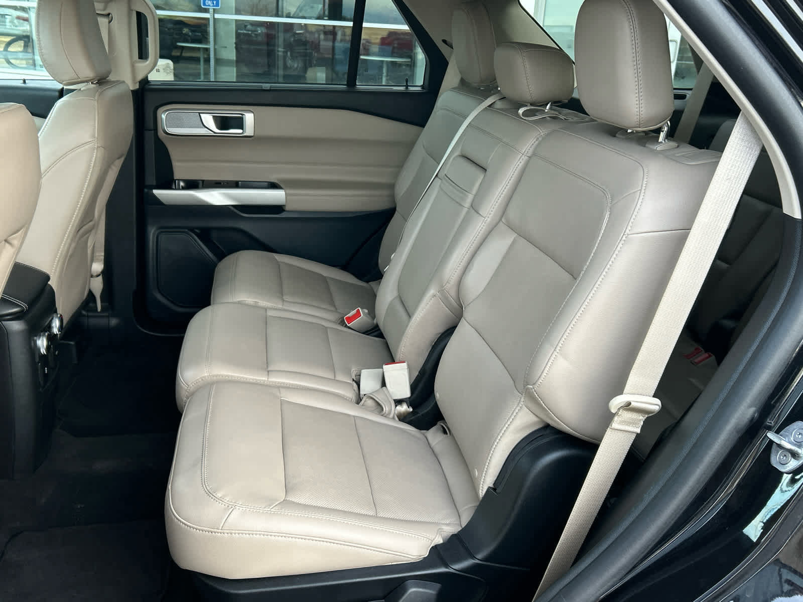 Certified 2024 Ford Explorer Limited image 21