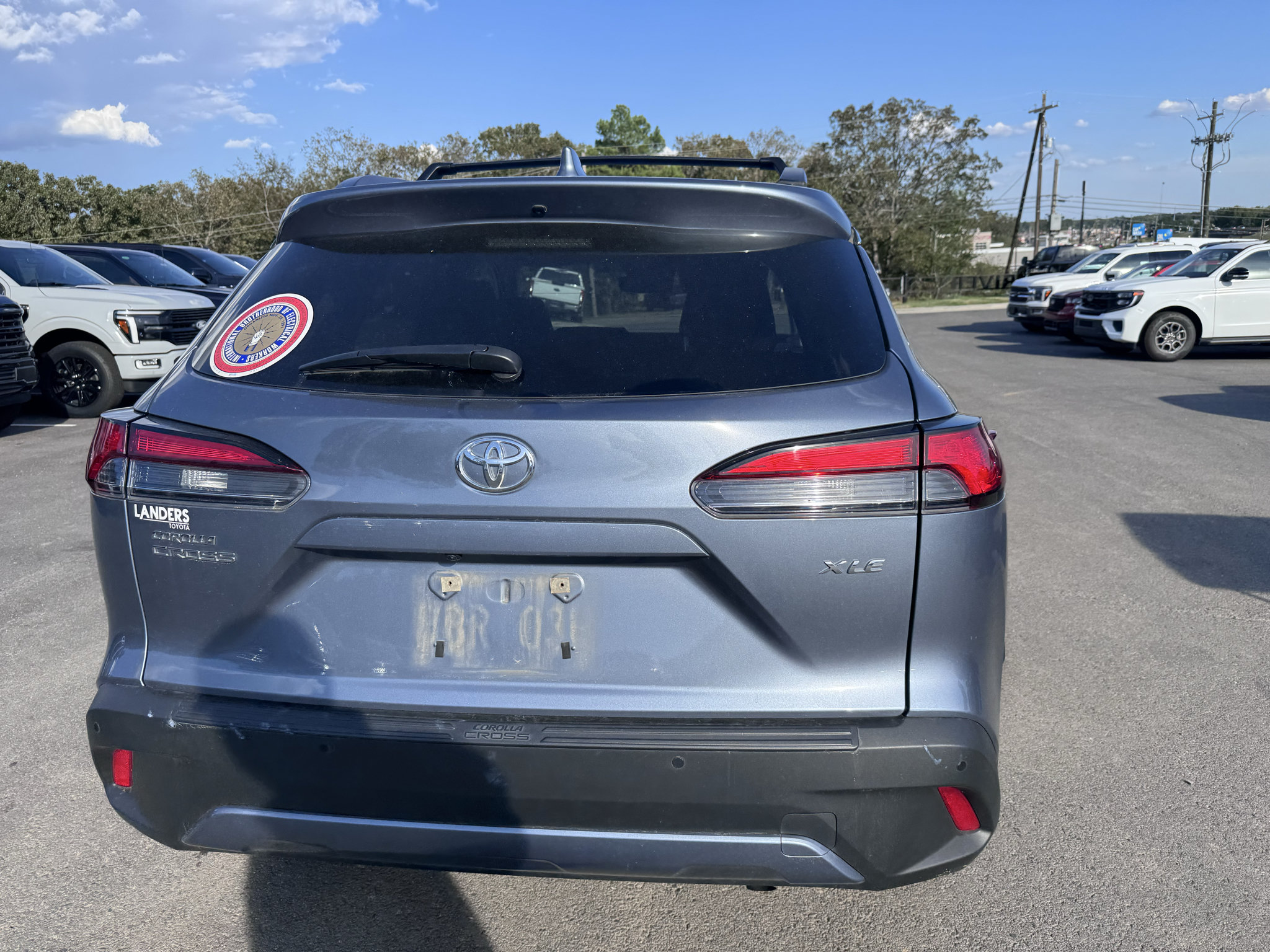 Used 2024 Toyota Corolla Cross XLE w/ Convenience Package FWD image 6