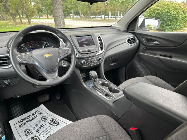 Used 2024 Chevrolet Equinox LT AWD/4WD image 2