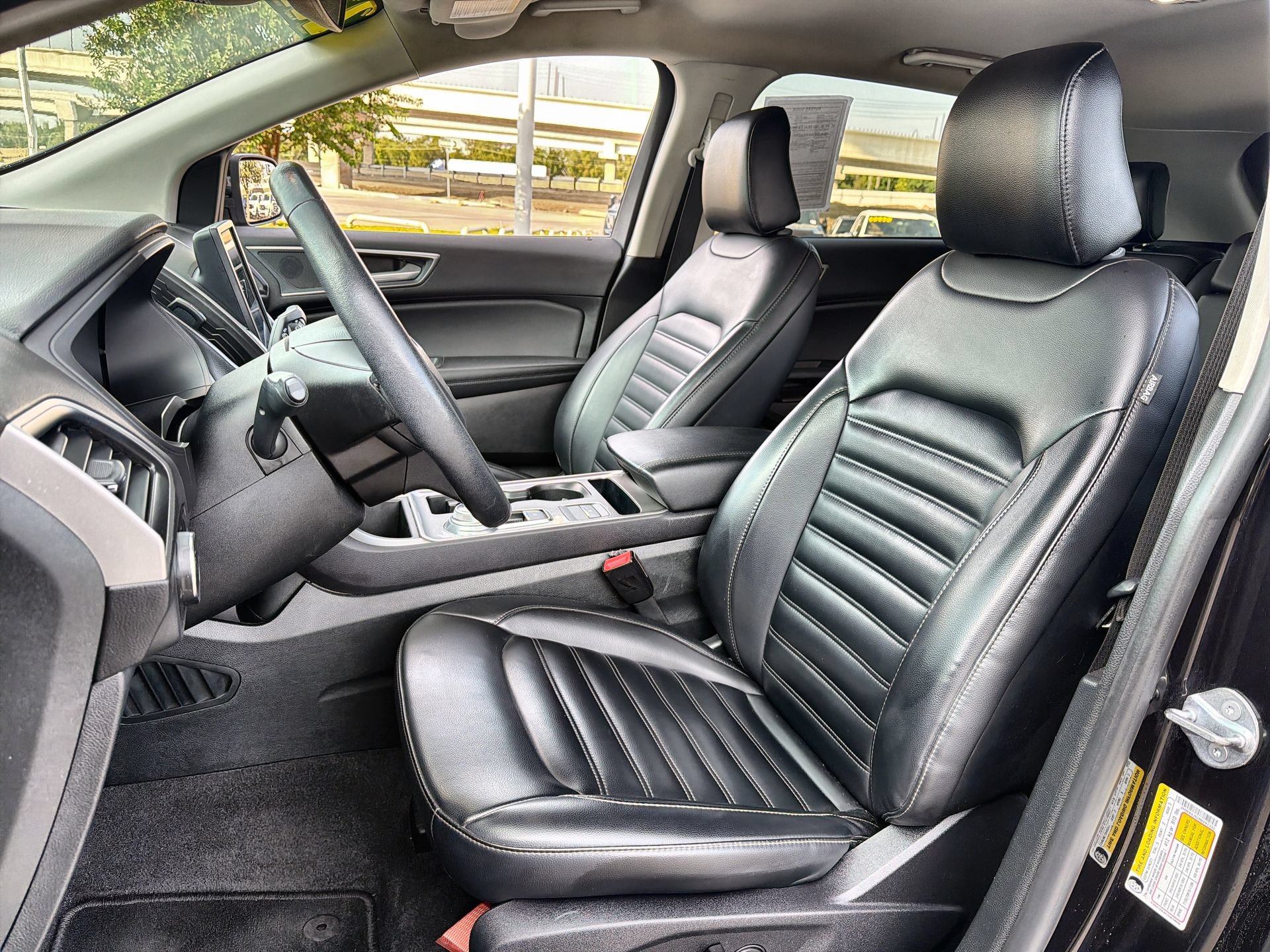 Certified 2024 Ford Edge SEL AWD/4WD image 11