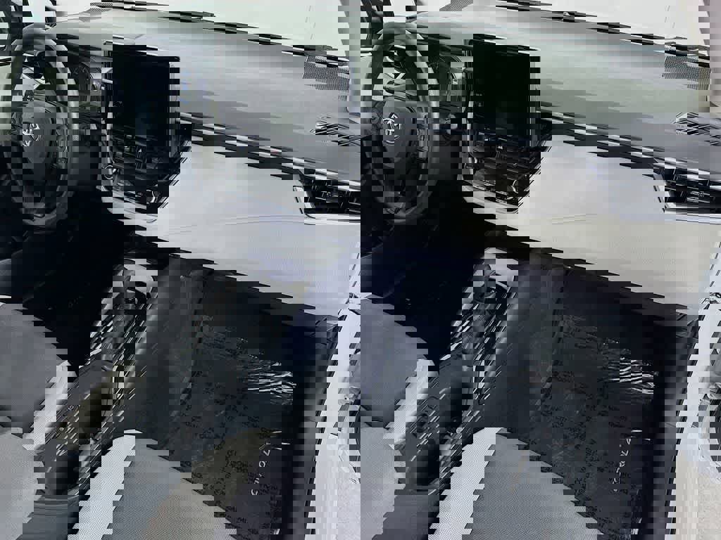 Used 2023 Toyota Corolla LE w/ LE Convenience Package image 31