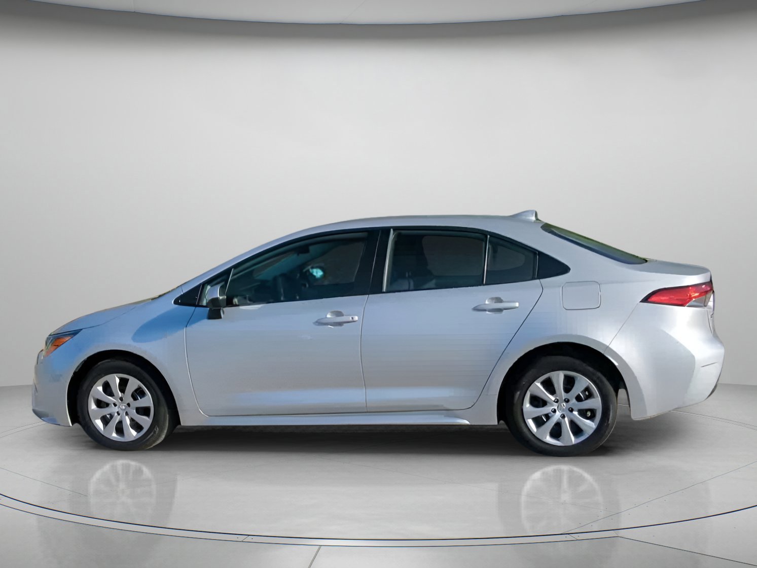 Used 2024 Toyota Corolla LE image 8