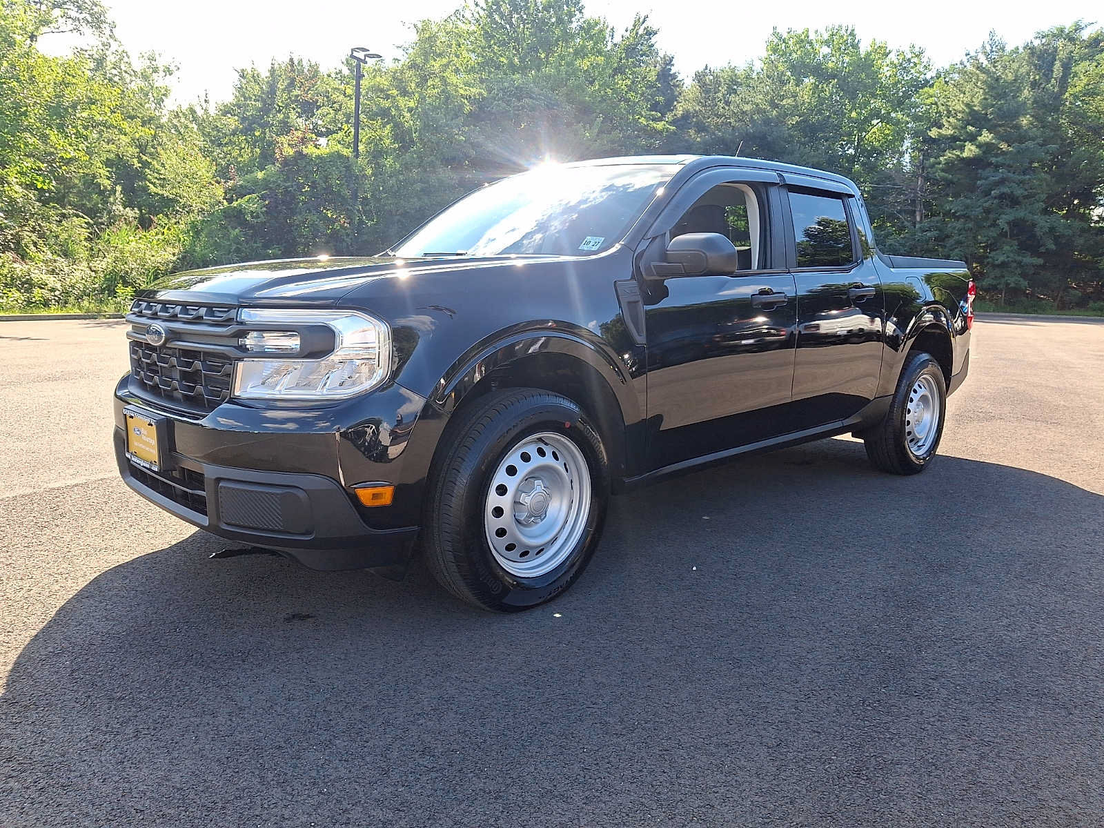 Certified 2022 Ford Maverick XL FWD image 3