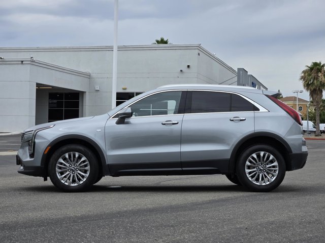 Used 2025 Cadillac XT4 Premium Luxury FWD image 7