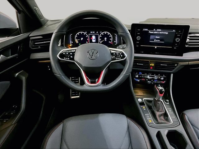 Used 2025 Volkswagen Jetta GLI Autobahn FWD image 5