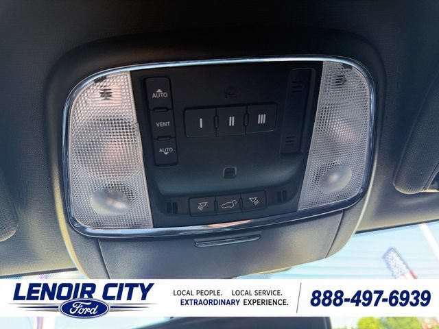 Used 2022 Jeep Grand Cherokee Limited AWD/4WD image 17