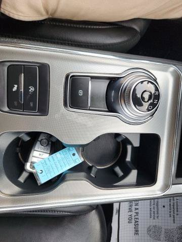Certified 2022 Ford Edge Titanium AWD/4WD image 18