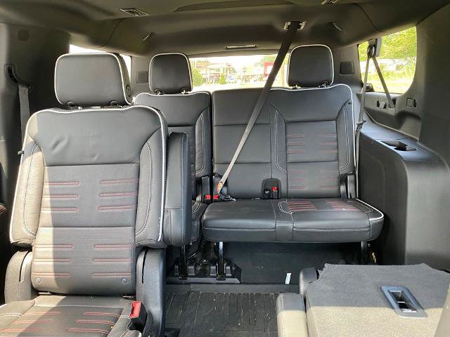 Used 2025 GMC Yukon XL AT4 Ultimate w/ LPO, Floor Liner Package AWD/4WD image 26
