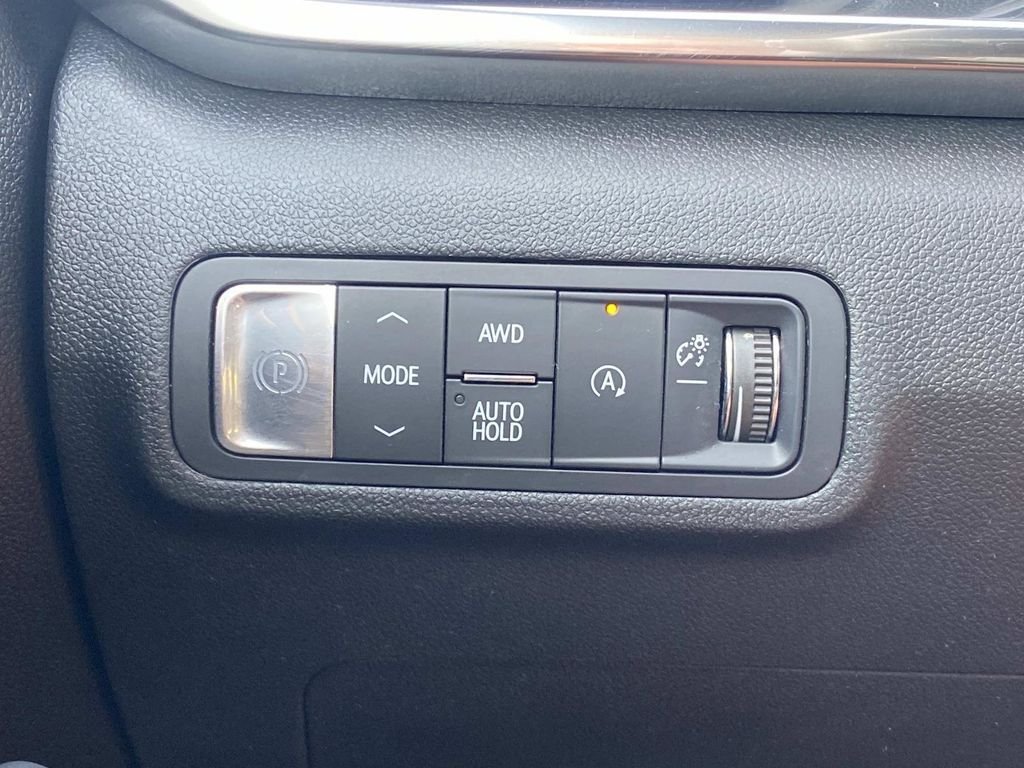 Used 2025 GMC Terrain Elevation AWD/4WD image 32
