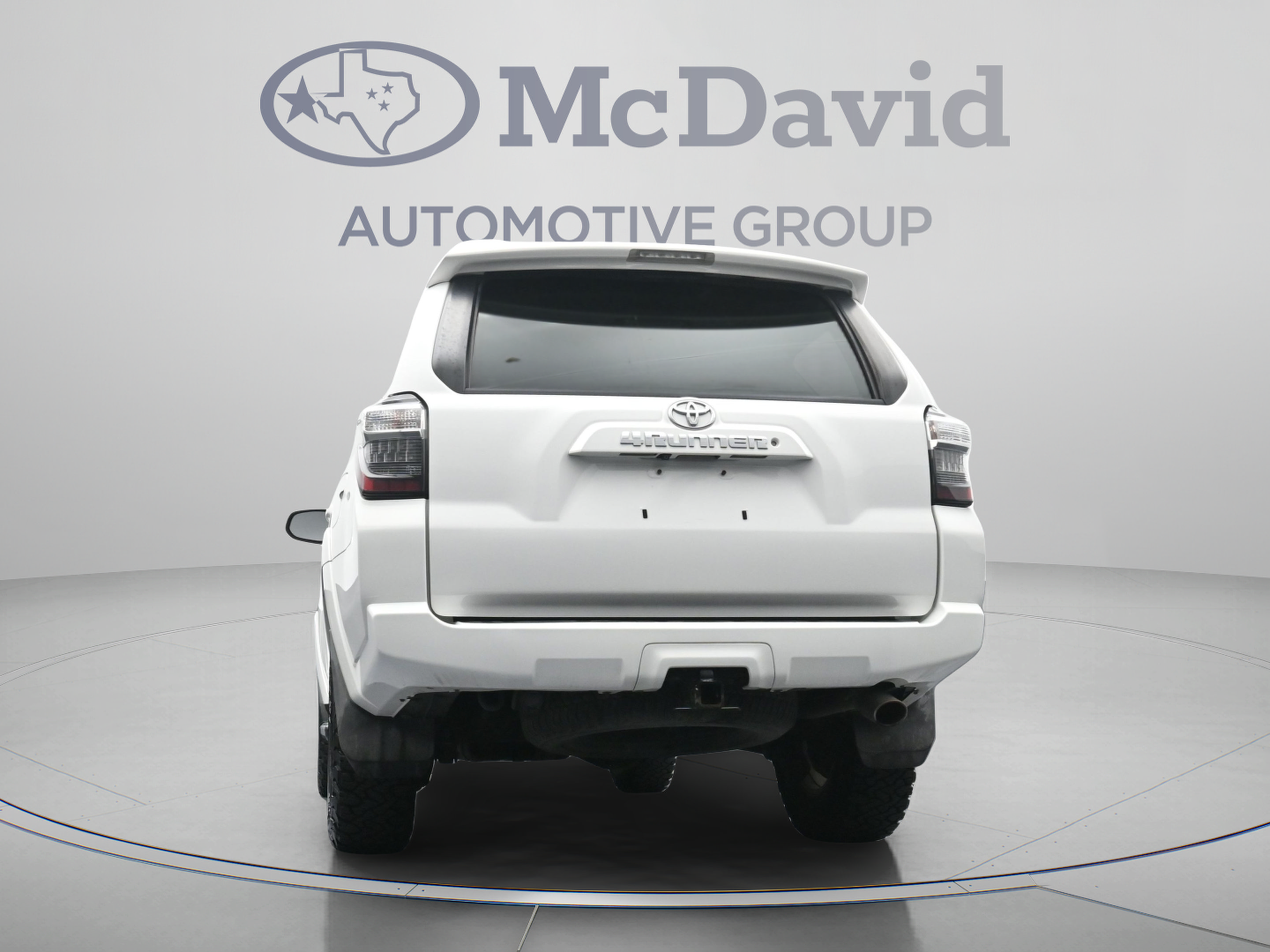 Used 2018 Toyota 4Runner SR5 AWD/4WD image 29