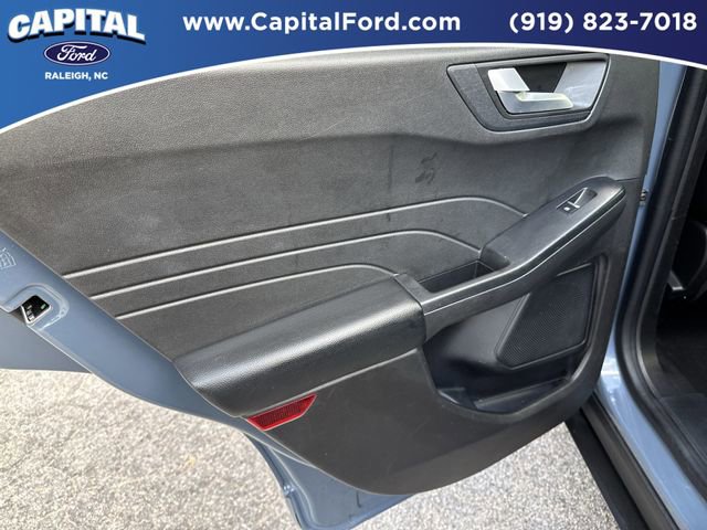 Certified 2024 Ford Escape ST-Line w/ Tech Pack #1 AWD/4WD image 17