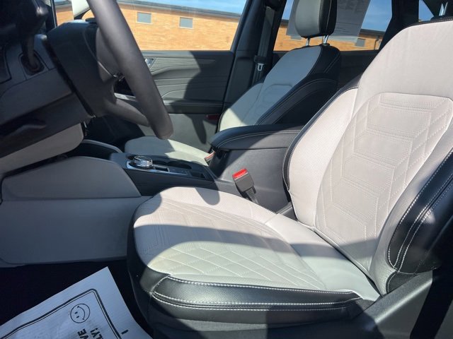 Certified 2023 Ford Escape Platinum w/ Premium Technology Package image 22