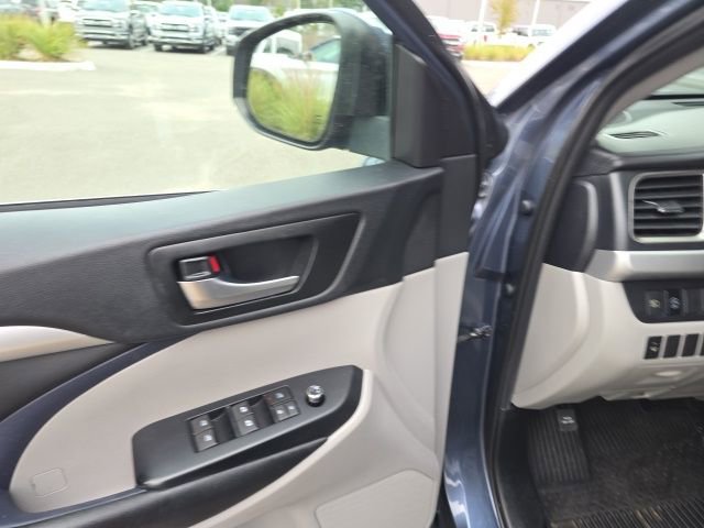 Used 2019 Toyota Highlander XLE image 8