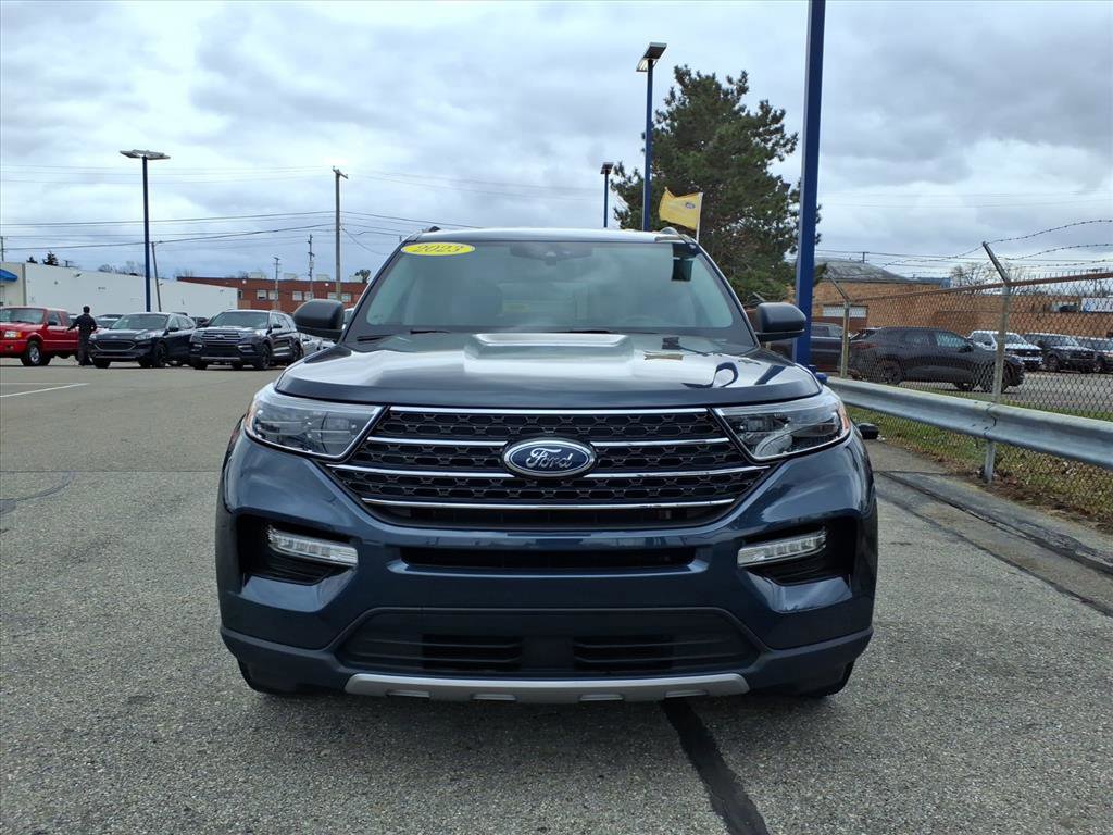 Certified 2023 Ford Explorer XLT w/ Equipment Group 202A image 6