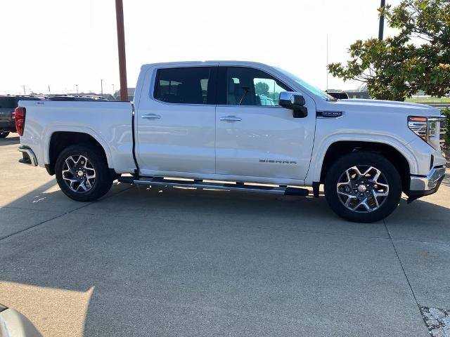 Used 2024 GMC Sierra 1500 SLT w/ SLT Premium Plus Package AWD/4WD image 7