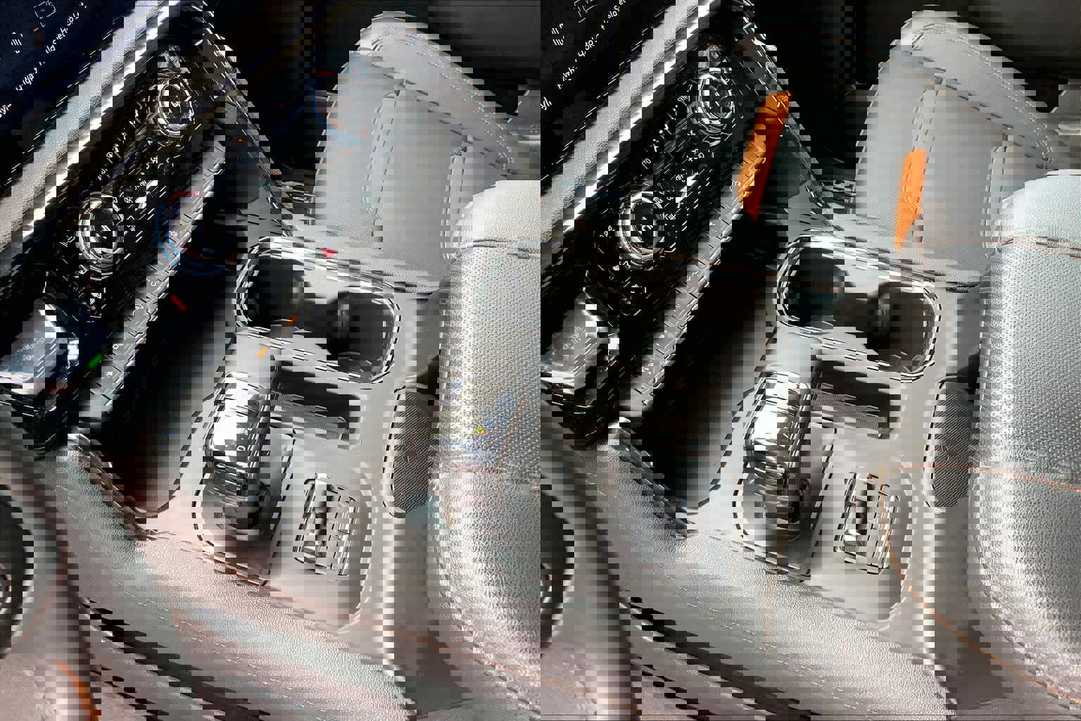 Used 2024 GMC Sierra 1500 AT4 w/ Technology Package image 16