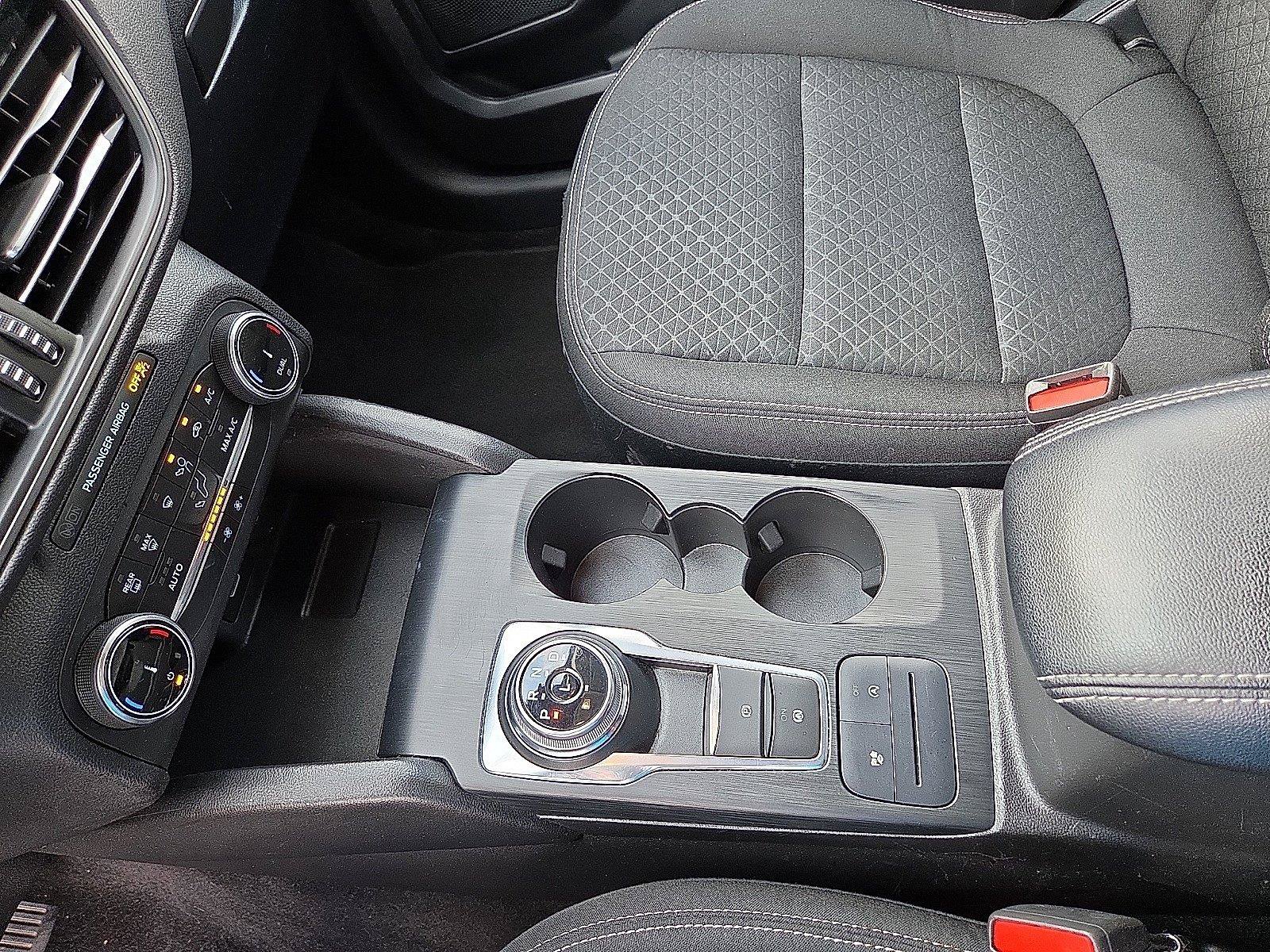 Certified 2025 Ford Escape Active AWD/4WD image 19