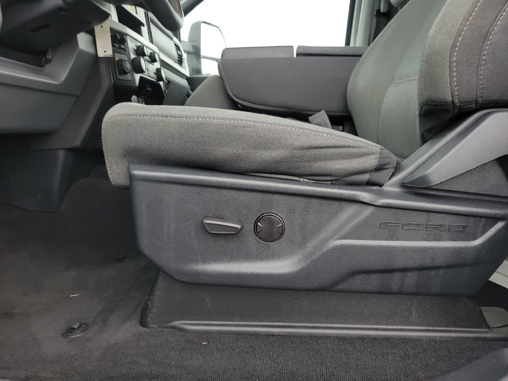Certified 2026 Ford F250 XLT AWD/4WD image 19