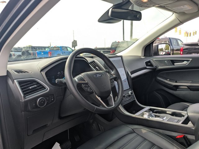 Certified 2023 Ford Edge SEL w/ Convenience Package AWD/4WD image 16