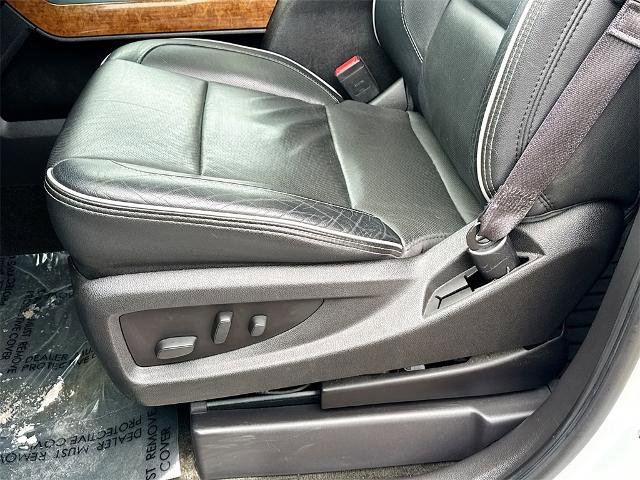 Used 2017 Chevrolet Silverado 1500 High Country image 17