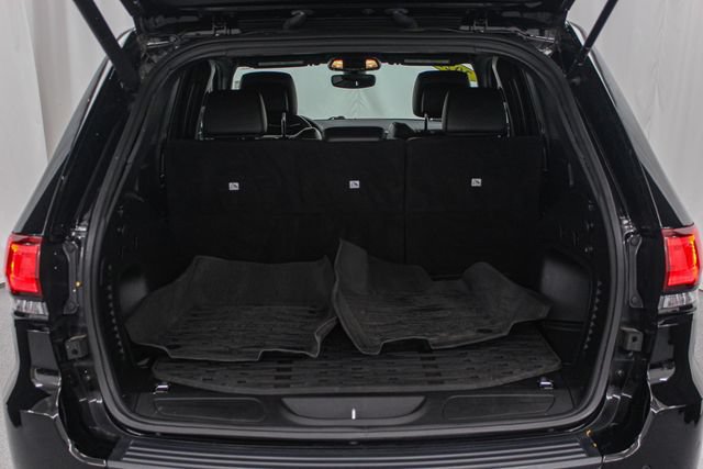 Used 2022 Jeep Grand Cherokee Laredo X AWD/4WD image 14