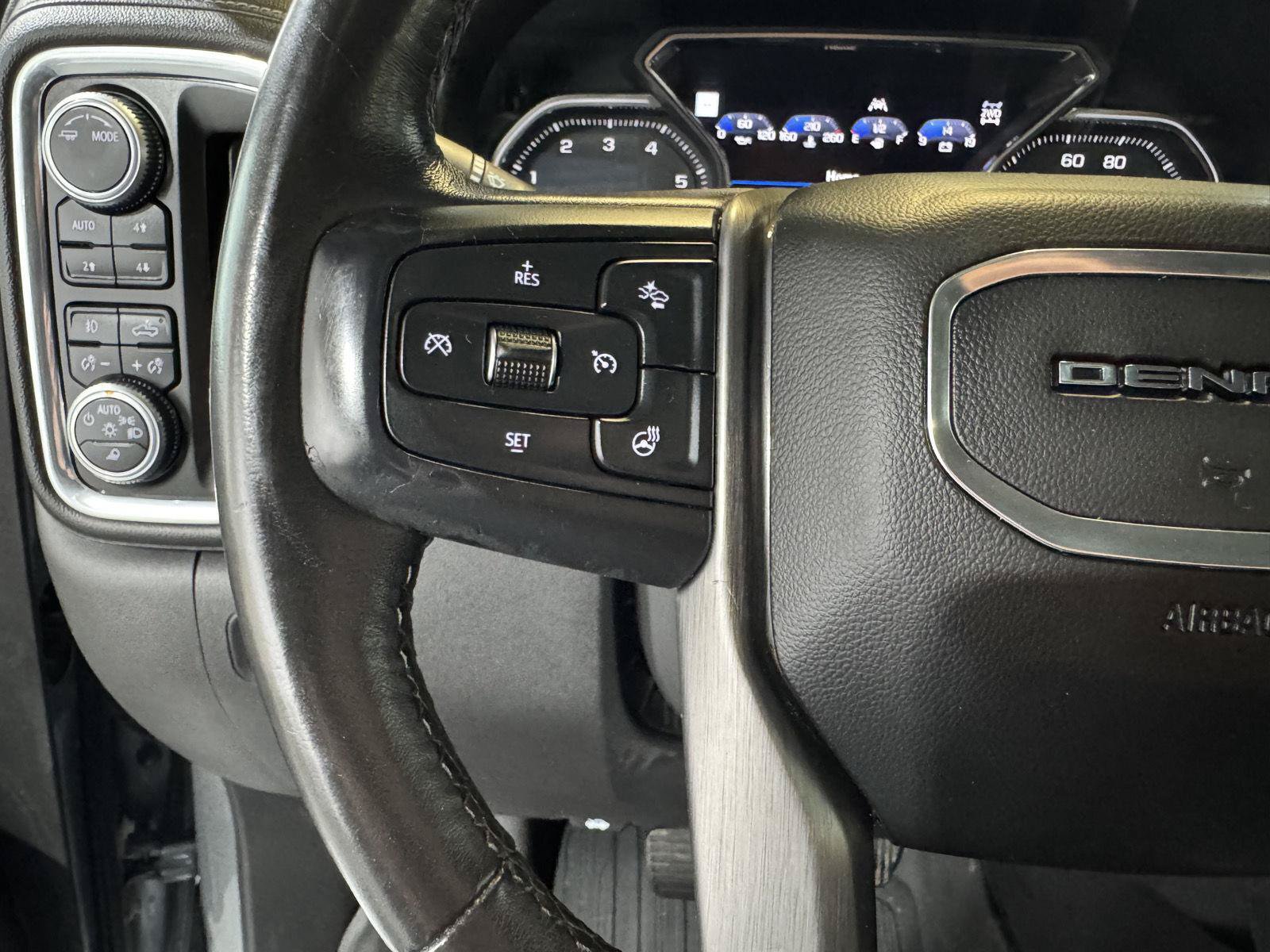 Used 2020 GMC Sierra 1500 Denali w/ Denali Ultimate Package AWD/4WD image 14