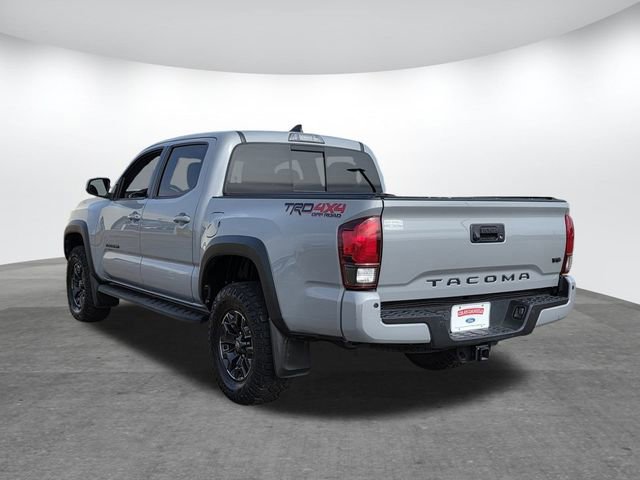 Used 2019 Toyota Tacoma TRD Off-Road w/ Technology Package image 2