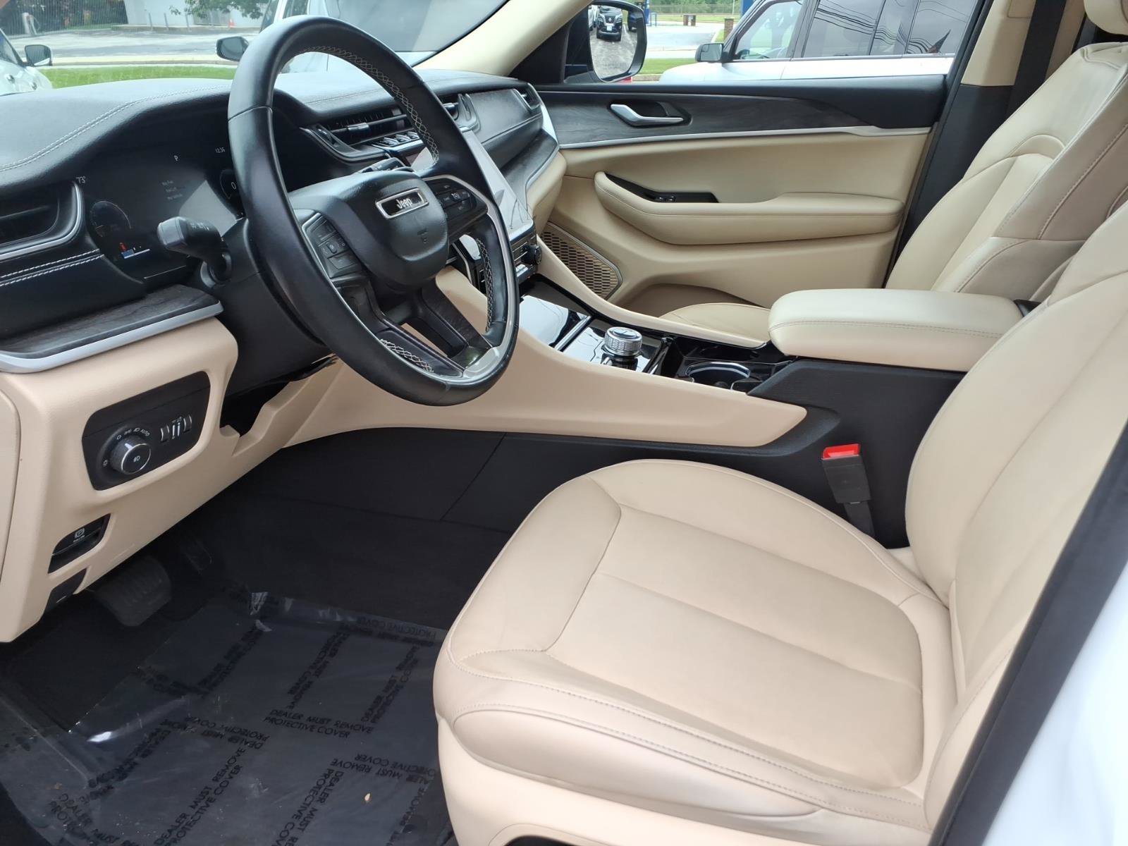 Used 2021 Jeep Grand Cherokee L Limited AWD/4WD image 11