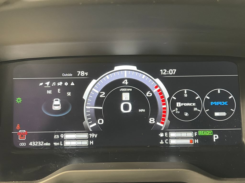 Used 2025 Toyota Sequoia TRD Pro AWD/4WD image 15