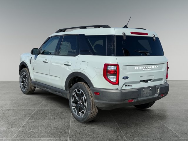 Certified 2023 Ford Bronco Sport Outer Banks AWD/4WD image 3