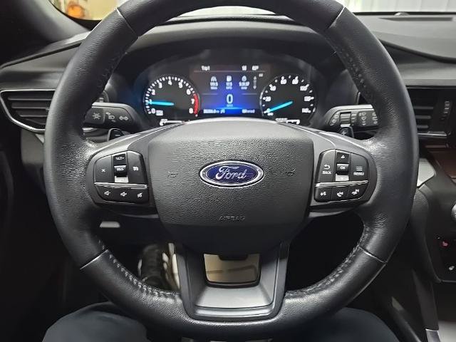 Certified 2020 Ford Explorer XLT w/ Equipment Group 202A AWD/4WD image 24