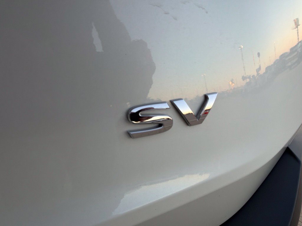 Used 2023 Nissan Rogue SV FWD image 10