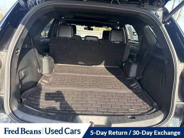 Certified 2018 Ford Explorer XLT w/ Equipment Group 202A AWD/4WD image 16