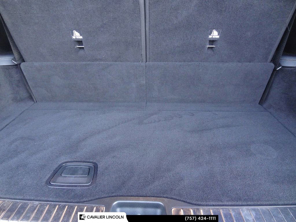 Used 2024 Mercedes-Benz GLS 450 4MATIC image 9