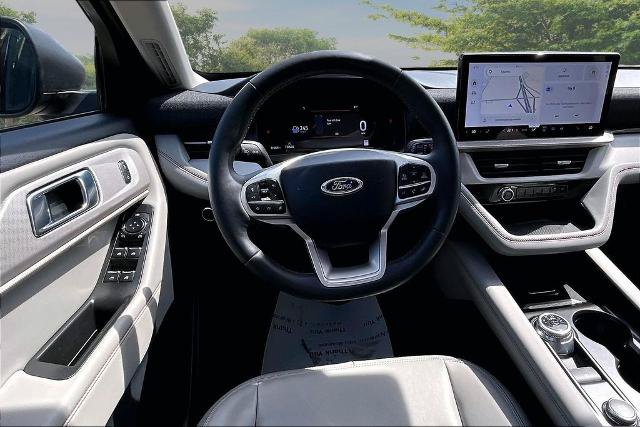 Certified 2025 Ford Explorer Active w/ Active Comfort Package AWD/4WD image 5