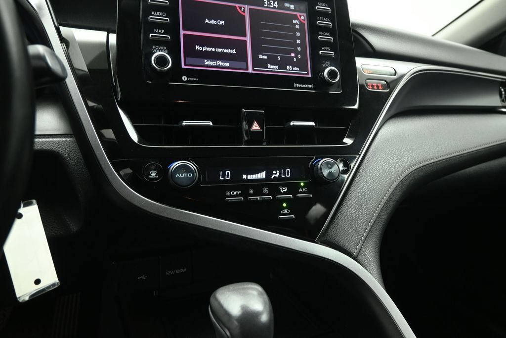 Used 2023 Toyota Camry SE FWD image 14