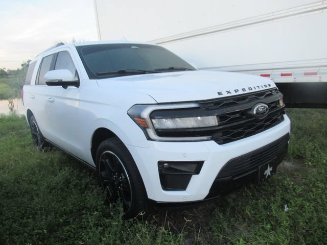 Certified 2023 Ford Expedition Limited RWD image 1