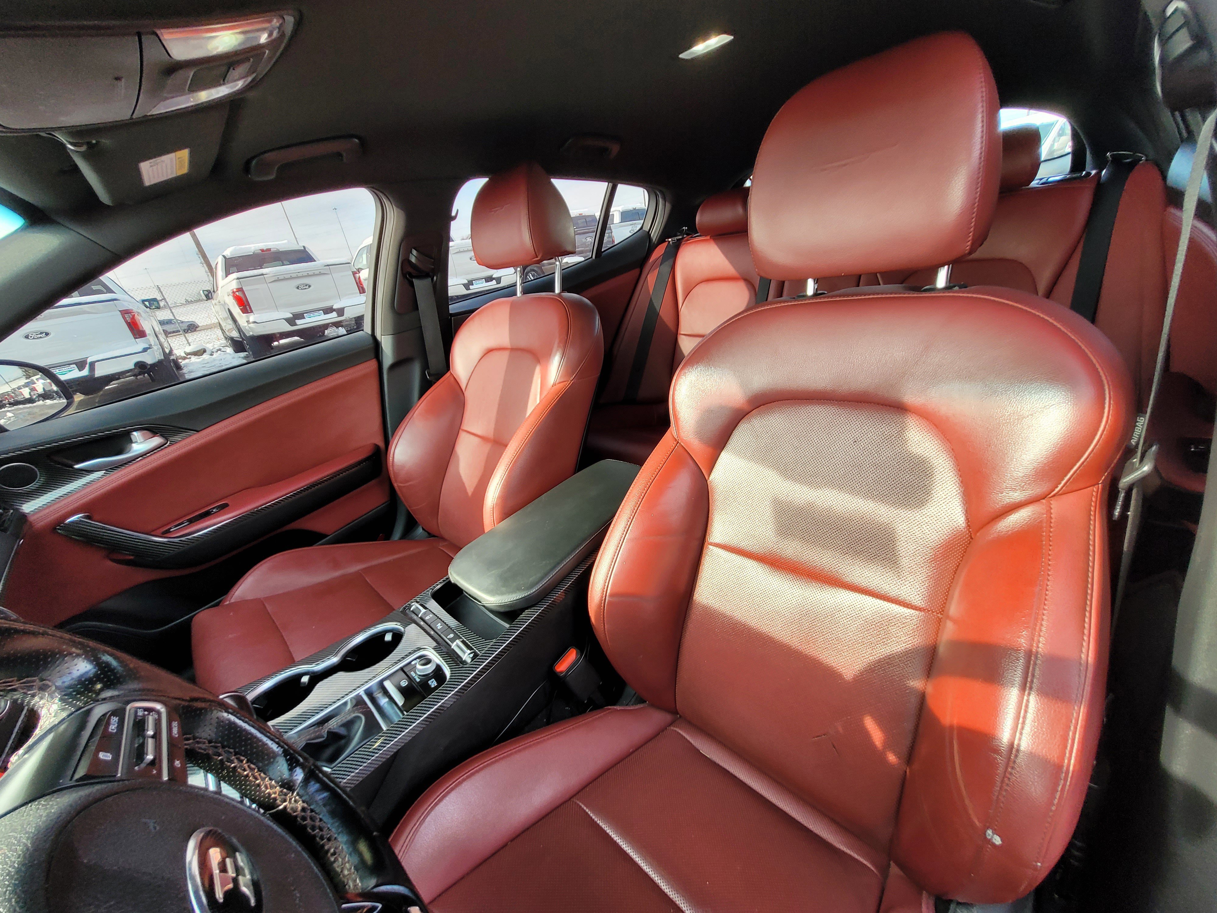 Used 2021 Kia Stinger GT image 31