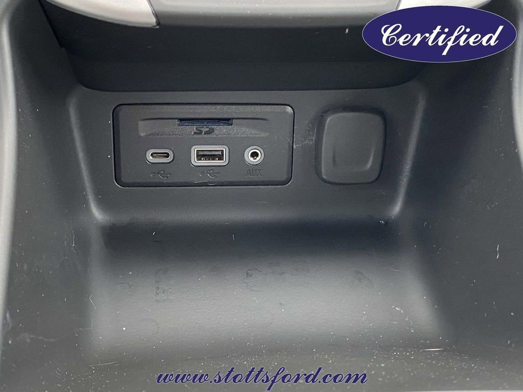 Used 2023 GMC Terrain SLT w/ Tech Package image 28