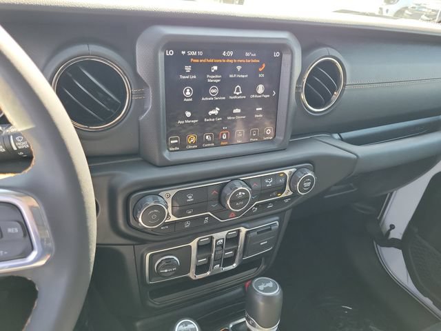 Used 2023 Jeep Wrangler Unlimited Sahara AWD/4WD image 8
