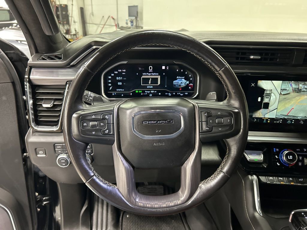 Used 2022 GMC Sierra 1500 Denali Ultimate AWD/4WD image 17
