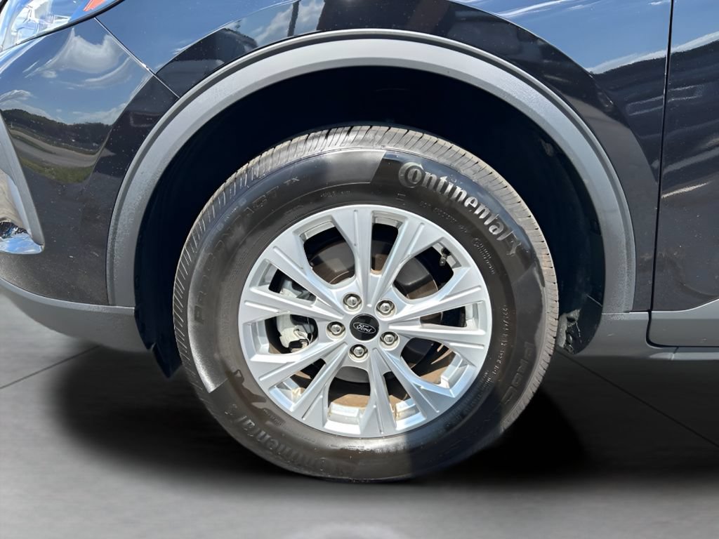 Certified 2025 Ford Escape Active AWD/4WD image 13