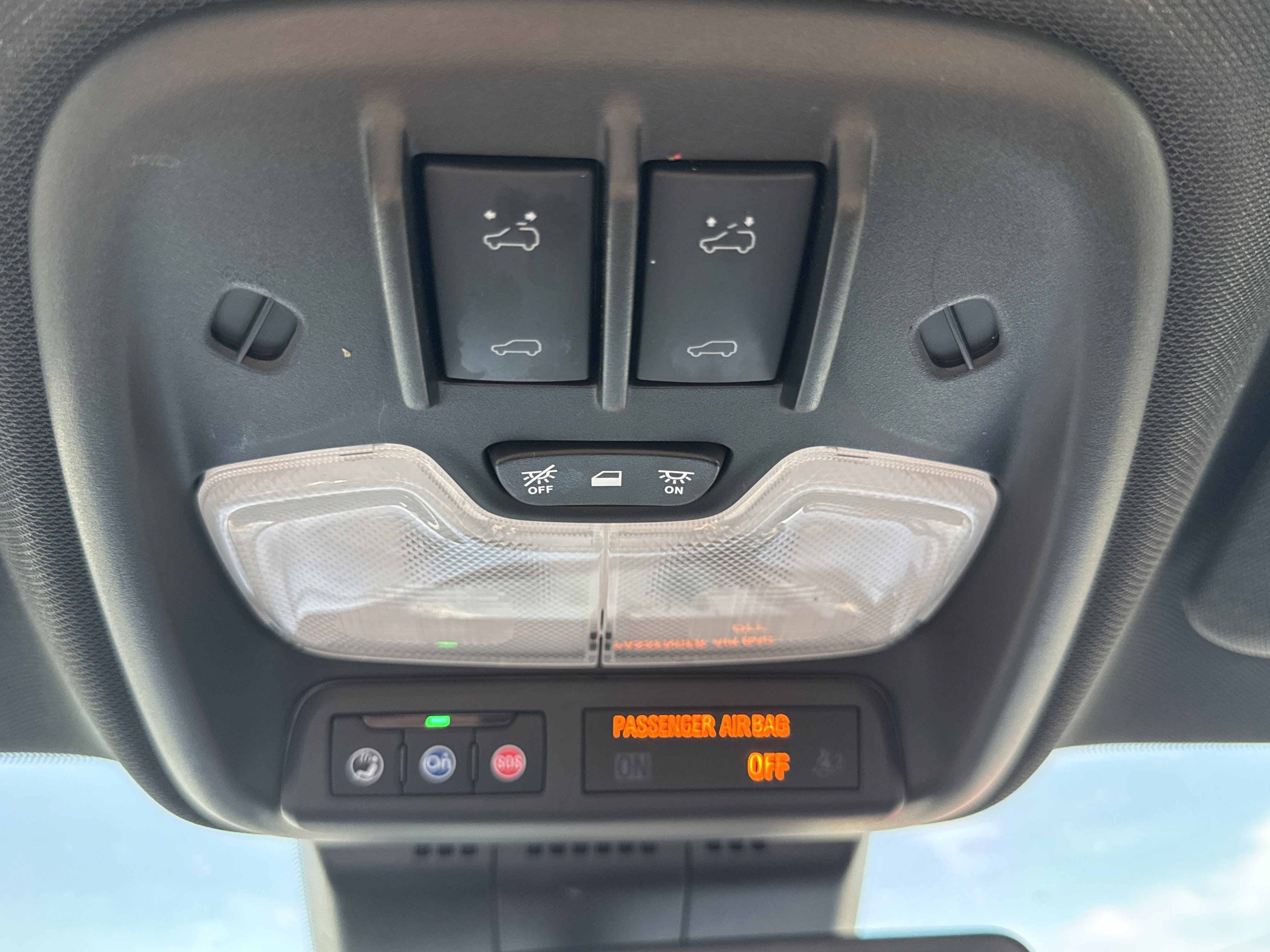 Used 2024 Chevrolet Colorado ZR2 w/ Technology Package image 26