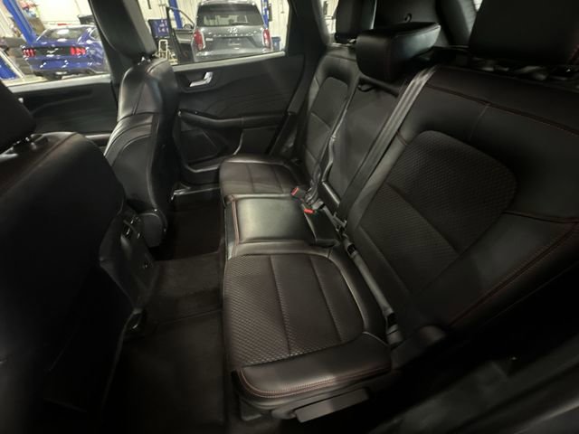 Certified 2025 Ford Escape ST-Line FWD image 30