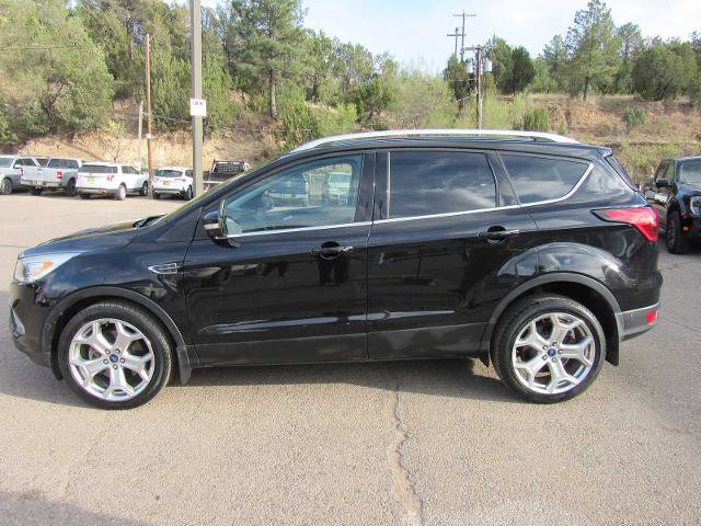 Certified 2019 Ford Escape Titanium AWD/4WD image 2