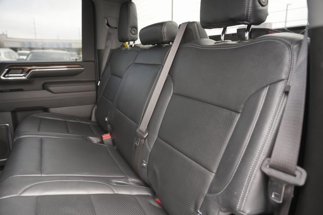 Used 2024 Chevrolet Silverado 2500 LT w/ Convenience Package image 13