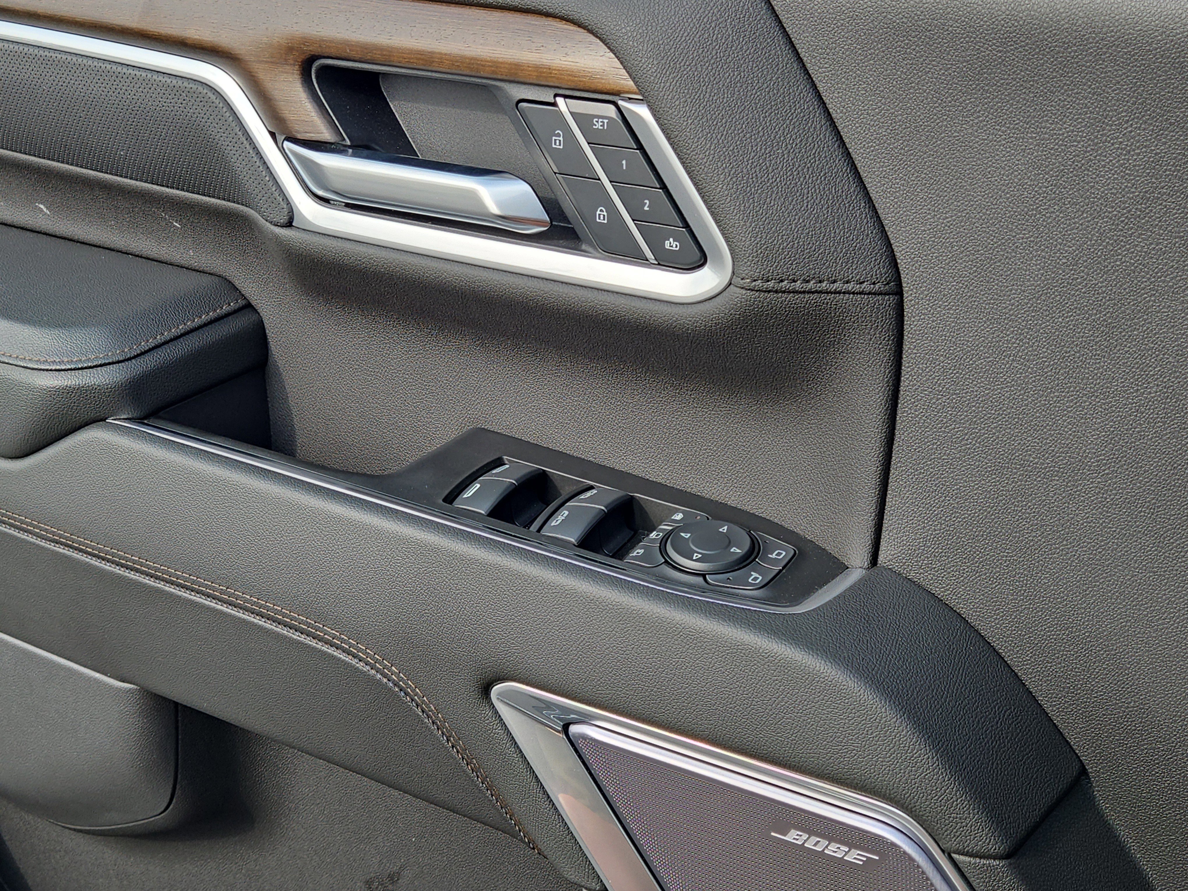 Used 2025 Chevrolet Silverado 2500 High Country w/ Technology Package image 23