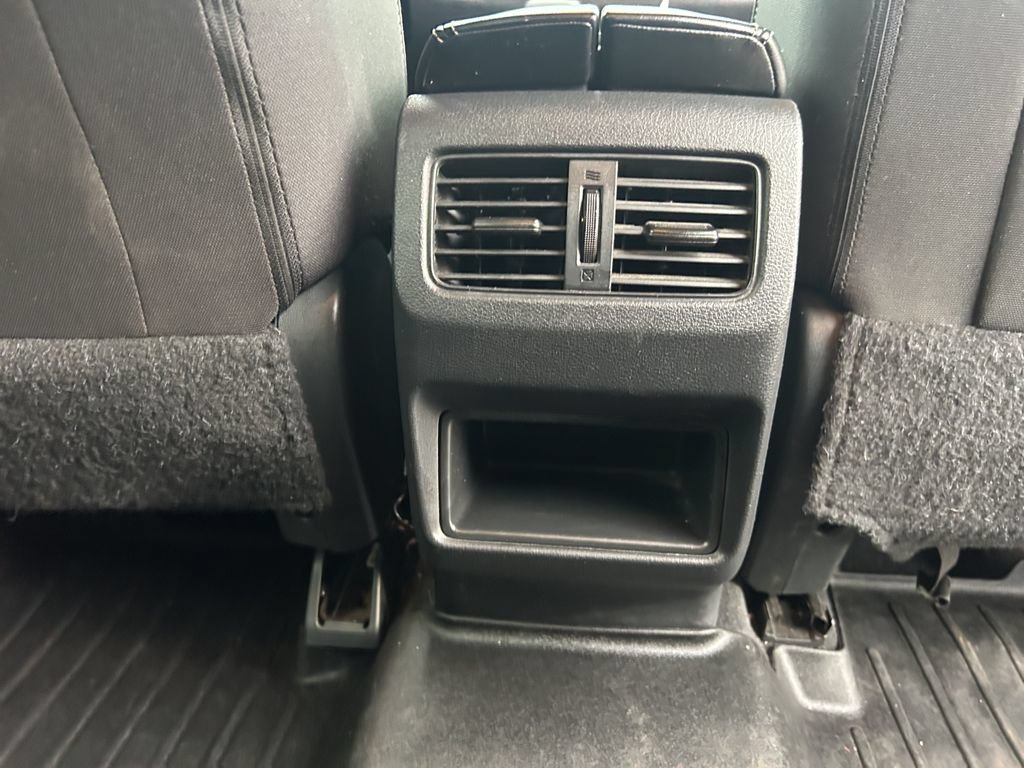 Used 2023 Nissan Rogue S AWD/4WD image 14